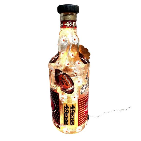 SAN FRANCISCO 49ERS  Glass Bottle w/Lights Unique Gift Idea - Picture 3 of 9